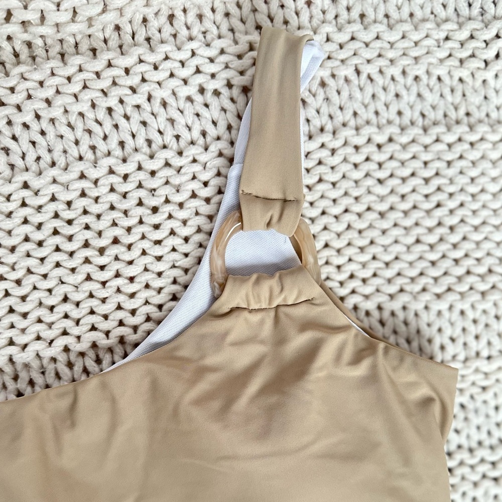 NWOT One Piece Women's Swimsuit One Shoulder Bathing Suit w/ Resin Loop Small - Picture 3 of 6